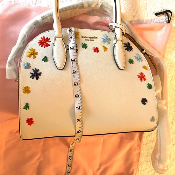 Kate Spade ♠️ Large Ivory dome satchel 🌸🌺 - Picture 11 of 12